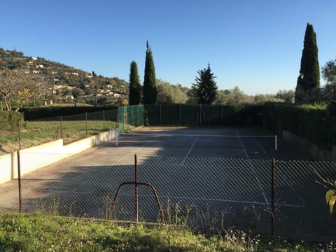 Tennis court