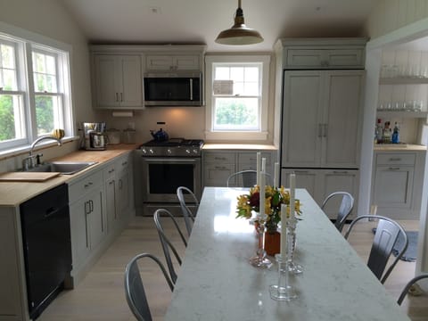 Kitchen (before final countertops)