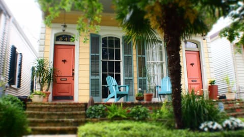 Caribbean colors create a happy vibe.
