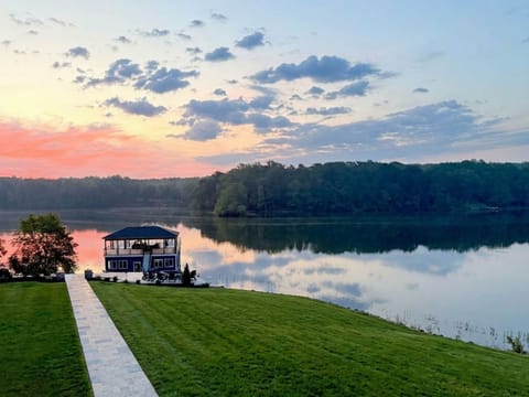 Enjoy 285' of private shoreline on a quiet inlet with unspoiled views