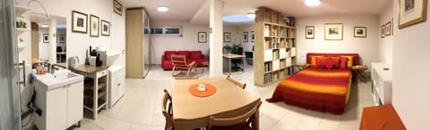 An Art Gallery Suite for you