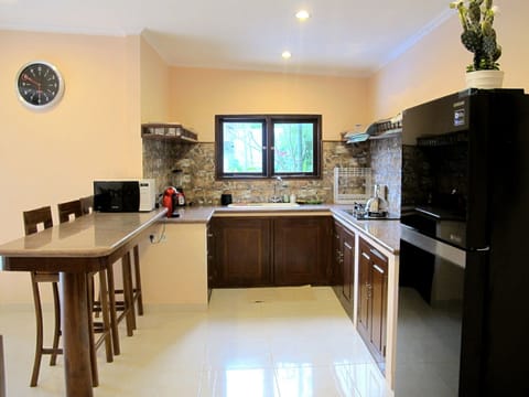 Aisha, 9 Bedroom Villa, Central Seminyak