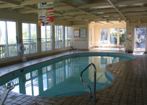Indoor pool with hot tub