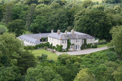 Beaufort House and Cottages