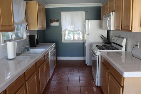 Captains fully functional kitchen