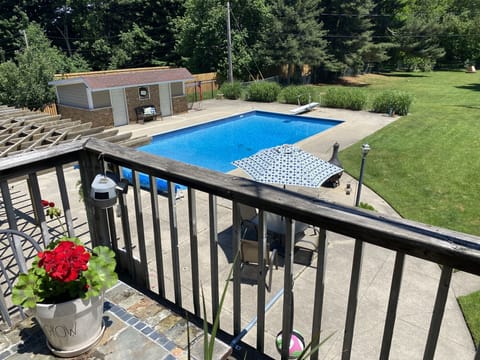 Pool open from mid May to end of august