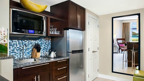 Decor may vary depending upon villa size, please ask.