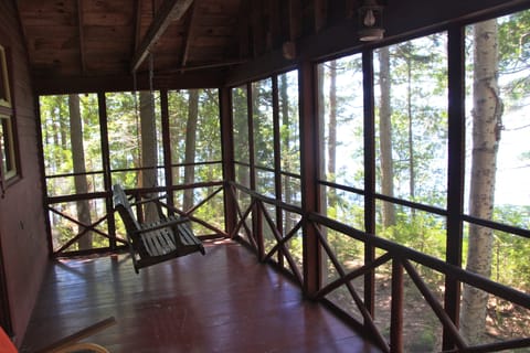 Little Cabin screene porch