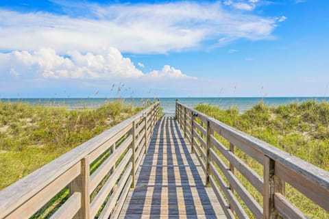 Surf or Sound Realty - 836 - Hatteras Grander - Boardwalk -1