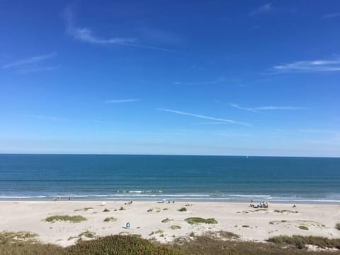 Amazing panoramic views from the balcony!