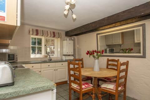 Stable Cottages Kitchen/Dinner