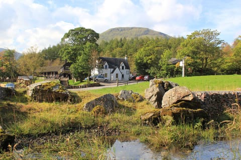 Owned and managed by Clachaig Holidays at Clachaig Inn - just up the road.