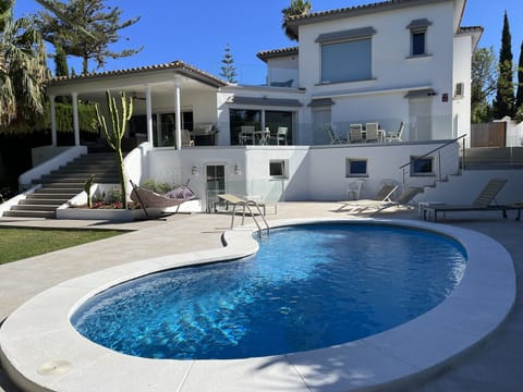 Garden and pool area