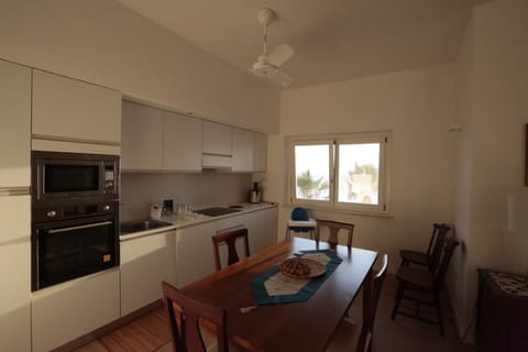 kitchen with table and chairs