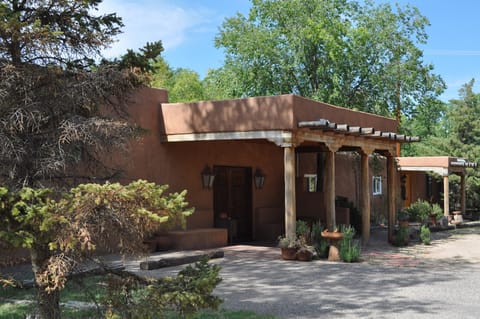 Private entrance to the Guest House