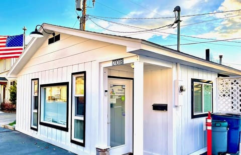 Centrally located - close to everything!  
(office in front - Air BnB in back)