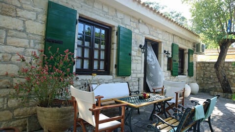 Casa di Nona Nina:
A Paxos retreat, a home away from home