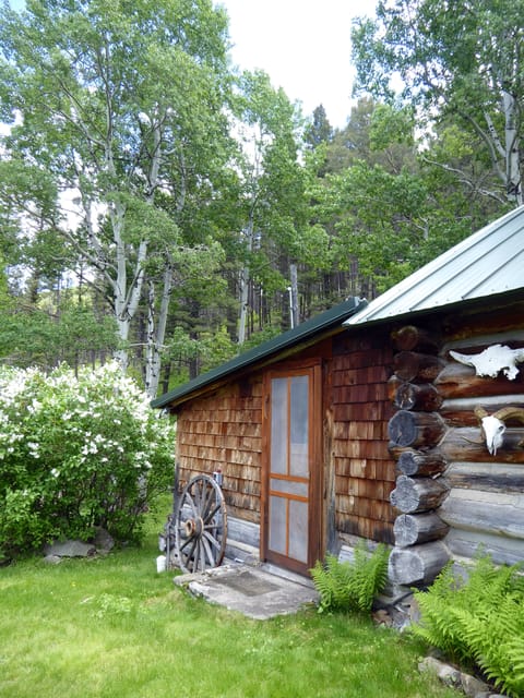 sleeping porch entrance 