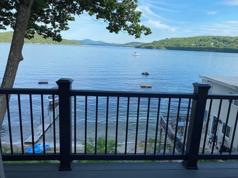 Unobstructed lake views.