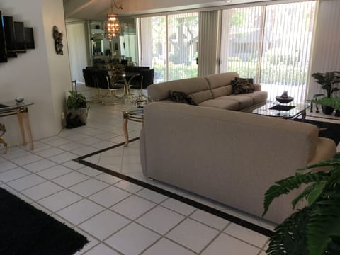Living room, Dining area