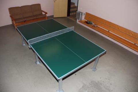 ping pong room