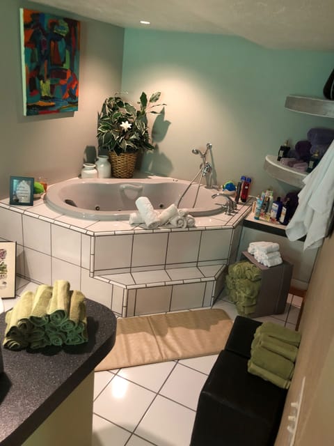 Freshwater jacuzzi.
