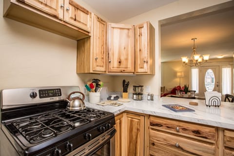 Kitchen with all the supplies to help prepare your meals.