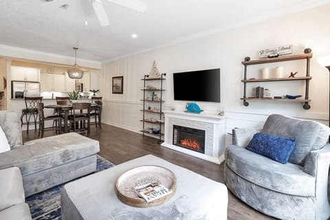 Living room.  Did we mention comfortable? 