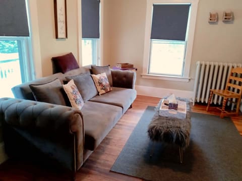 Upstairs 2 bedroom living room.  