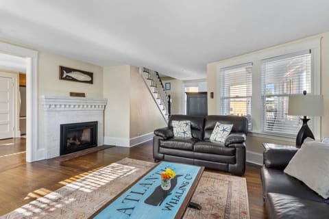 Living Room - 1st Floor - with Smart TV, Fireplace, Seating
