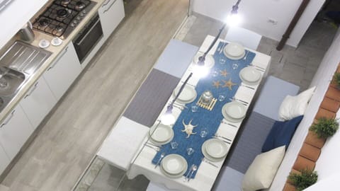 w w w. a p p a r t a m e n t i l a r o s a d e i v e n t i. i t 