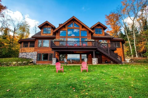 HemLocke Lodge Panoramic Mountain Views!