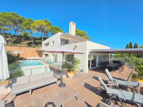 Casa Monica with terrace and pool