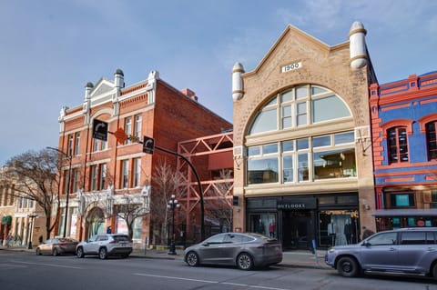 Awarehouse Loft is on the second floor of the Leiser building.