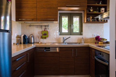 Villa fully equipped kitchen