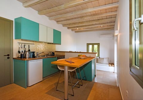 The Cottage well equipped kitchen