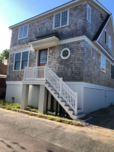 134 Maple Dr - Bay Head 