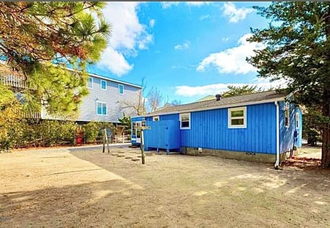 Large, private back yard great for barbeques, games or lounging