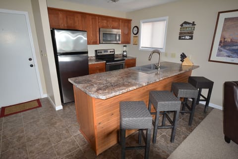 Beautiful upgraded kitchen with newer appliances and cabinets, well equipped