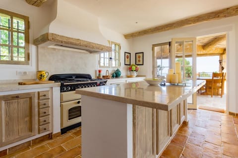 State of the art kitchen with open plan and top of the line appliances