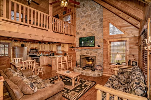 Welcome to Honey Bear Hideaway!