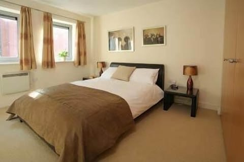Hamilton Court Bedroom