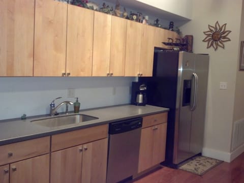 ice maker
keurig, dishwasher, all dishes & cookware provided