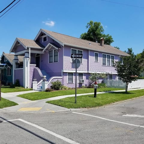 Lavender House is located within the City Park Triangle.