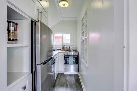 Newly updated kitchen.