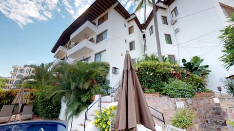 Villa Jacarandas