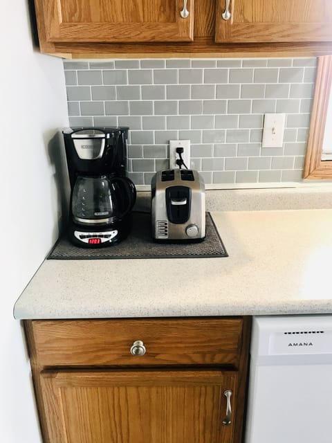 Kitchen has coffee maker, toaster and microwave- coffee and teas provided