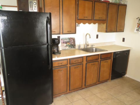 Coffee maker and dishwasher