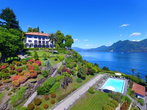 Villino San Remigio, Pallanza, Lake Maggiore -by NORTHITALY VILLAS vacation rent