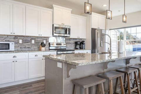 Fully stocked kitchen ready for you!